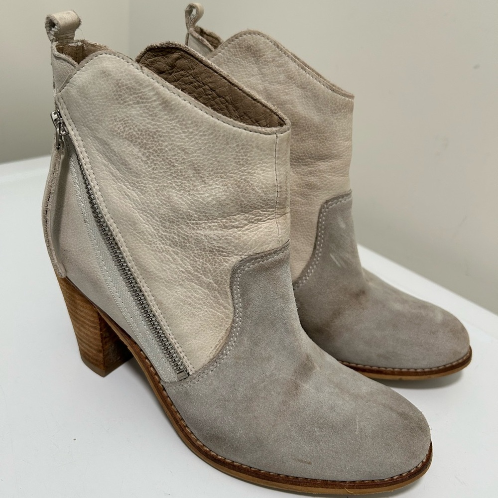 Diba True Shady Tree Leather Boots Gray Cream Size 8.5